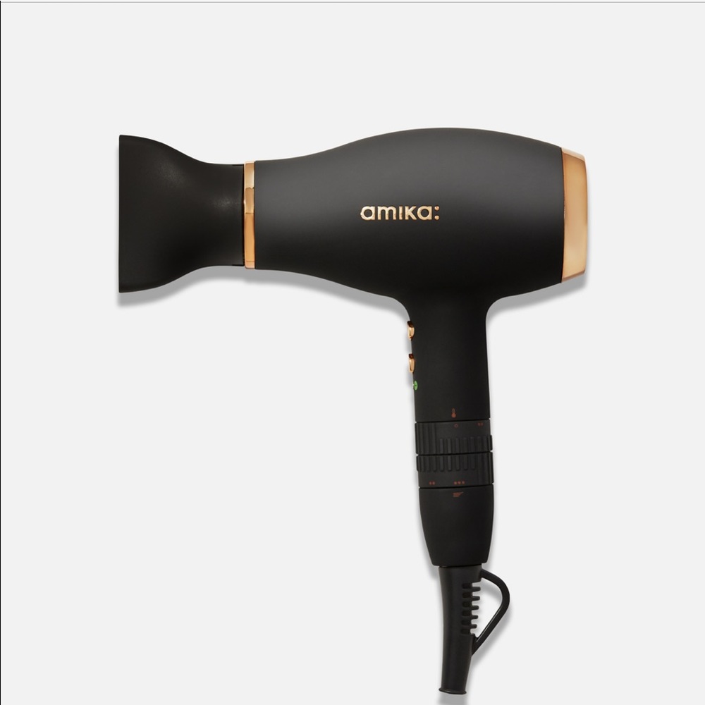 Amika alpha hair dryer